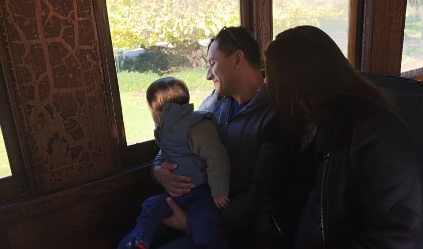 Foto de familia en el Coche Linke Hoffman I 202 del Museo Ferroviario de Santiago